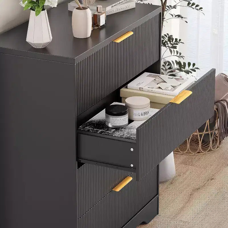 Commode 4 tiroirs White Wave 55, armoire de rangement haute avec finition ton bois, organiseur multifonctionnel pour chambre d'enfant, couloir, salon