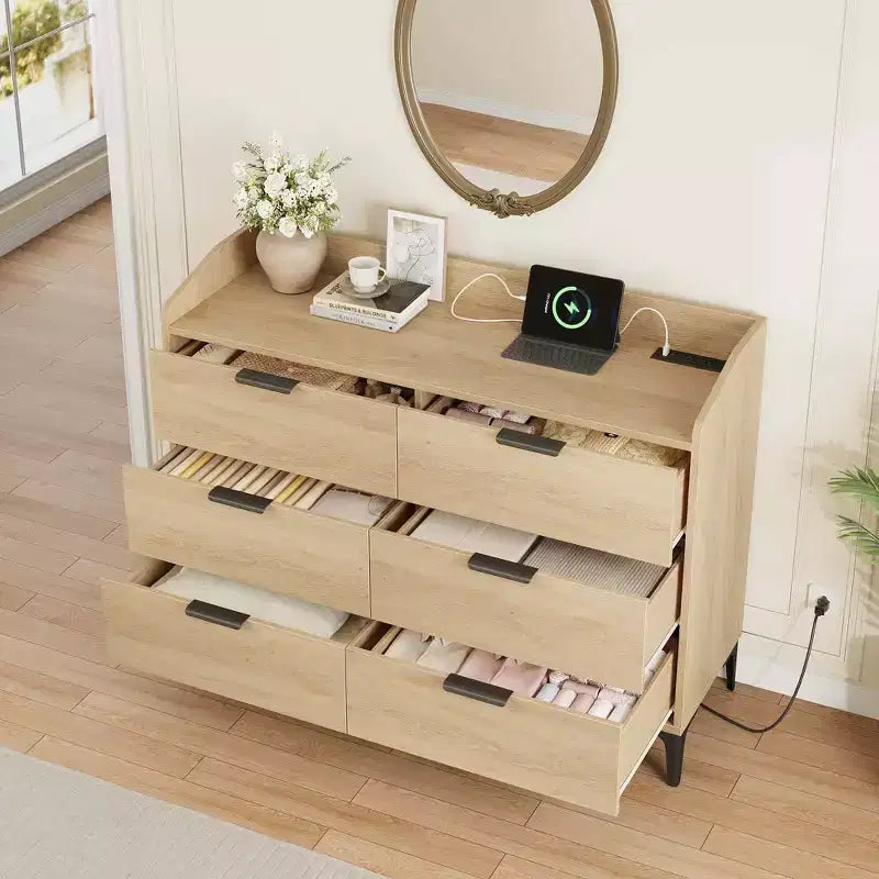 Commode Garvee 6 pour chambre, commode à tiroirs autoportante de 120 cm de large avec prises de courant, coffre de rangement en bois pour salon