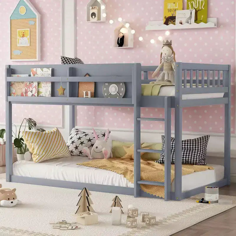 Lit superposé simple en bois massif Okak avec étagères de rangement et échelle, cadre de lit contemporain pour chambre à coucher, chambre d'enfant