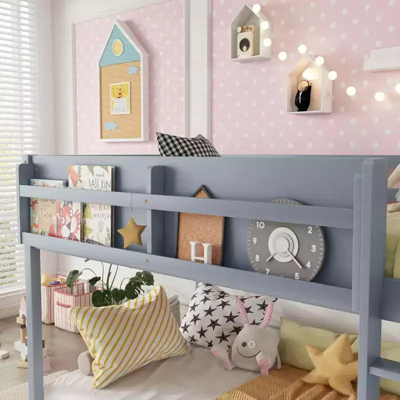 Lit superposé simple en bois massif Okak avec étagères de rangement et échelle, cadre de lit contemporain pour chambre à coucher, chambre d'enfant