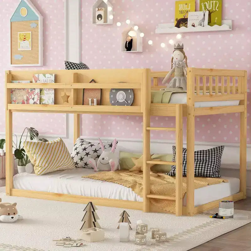 Lit superposé simple en bois massif Okak avec étagères de rangement et échelle, cadre de lit contemporain pour chambre à coucher, chambre d'enfant