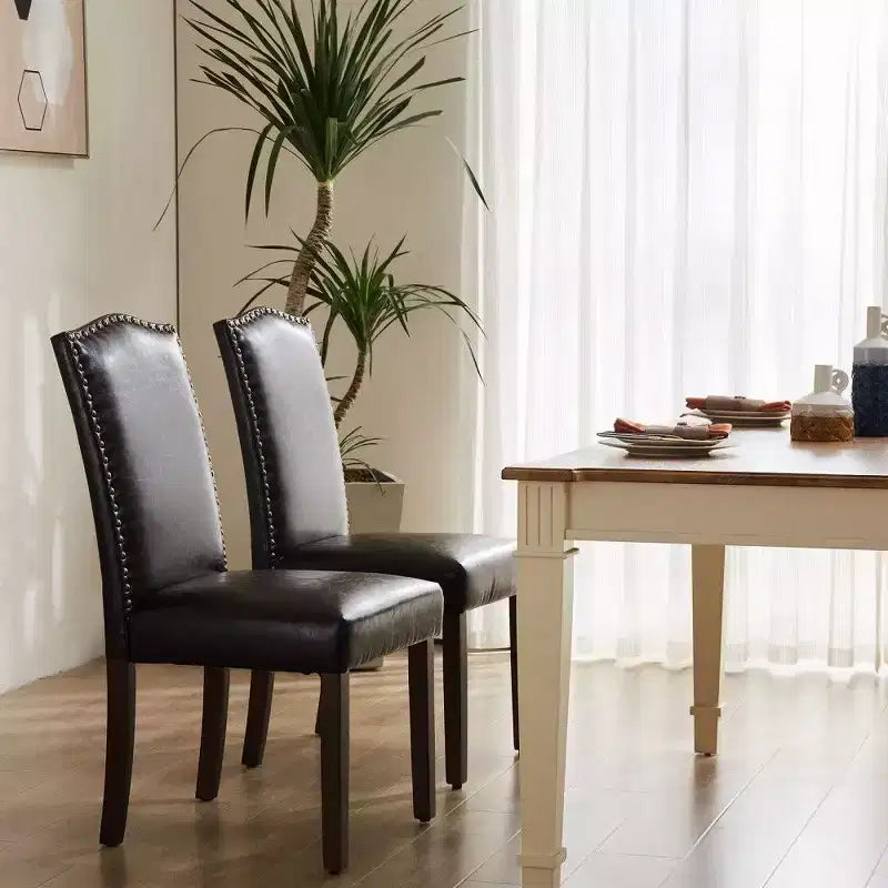 TUYOHW Lot de 2 chaises de salle à manger modernes, chaises de cuisine rembourrées en lin avec garniture cloutée et pieds en bois d'hévéa pour salle à manger, cuisine, salon