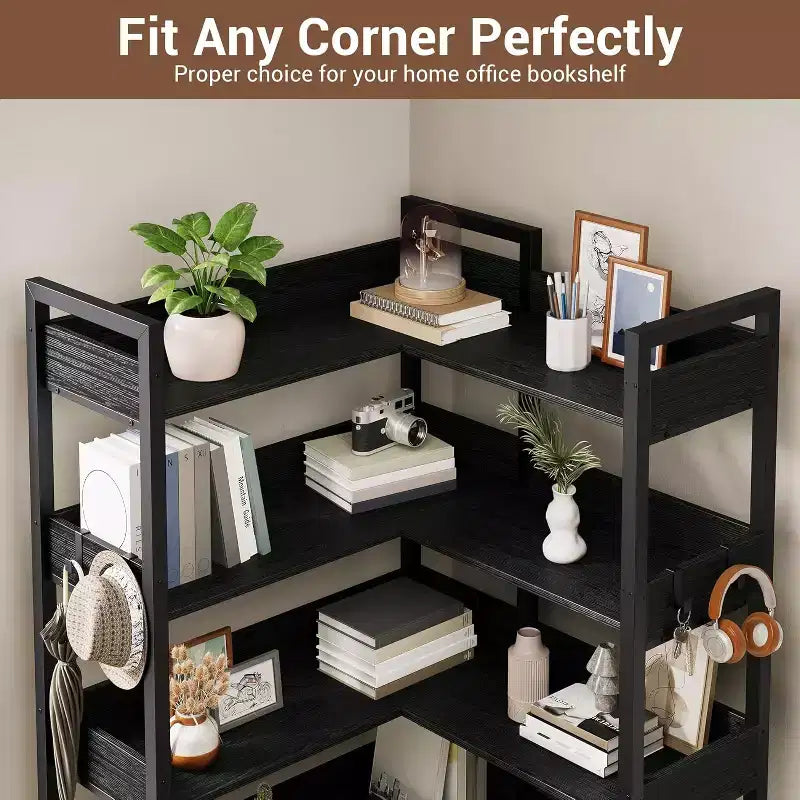 Étagère d'angle robuste à 5 niveaux avec cadre en métal, fonction convertible et 4 crochets, conçue pour durer dans le salon, la chambre ou le bureau à domicile.