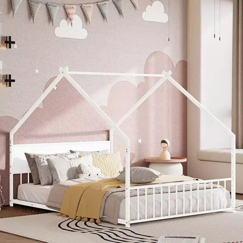 Lit cabane pour enfants Bellemave, taille complète, avec toit et lumières LED, cadre en métal avec lattes, lit bas pour garçons et filles, sommeil douillet, amusant et sûr, blanc