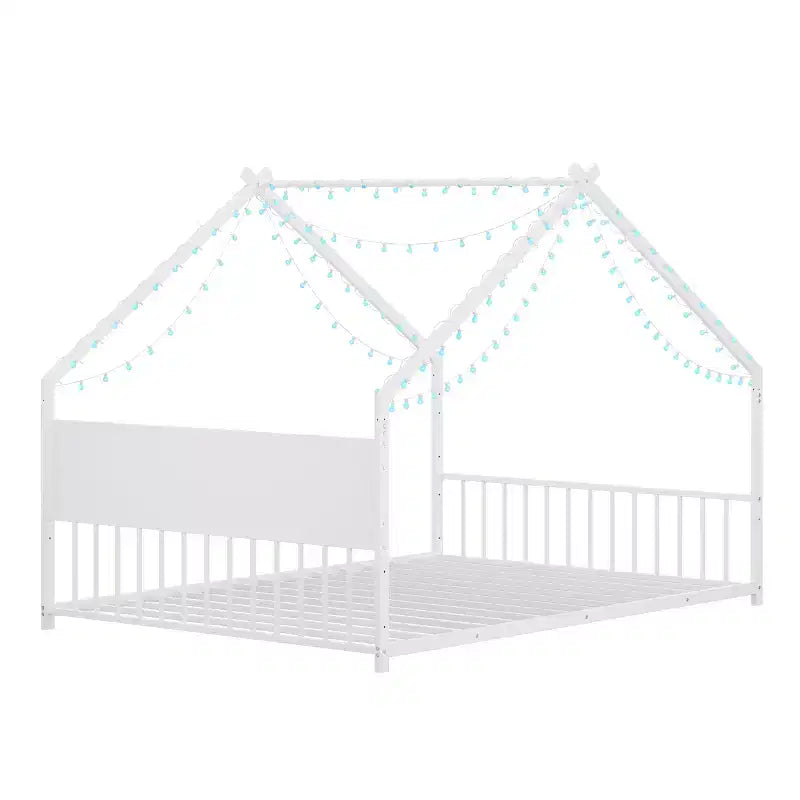 Lit cabane pour enfants Bellemave, taille complète, avec toit et lumières LED, cadre en métal avec lattes, lit bas pour garçons et filles, sommeil douillet, amusant et sûr, blanc