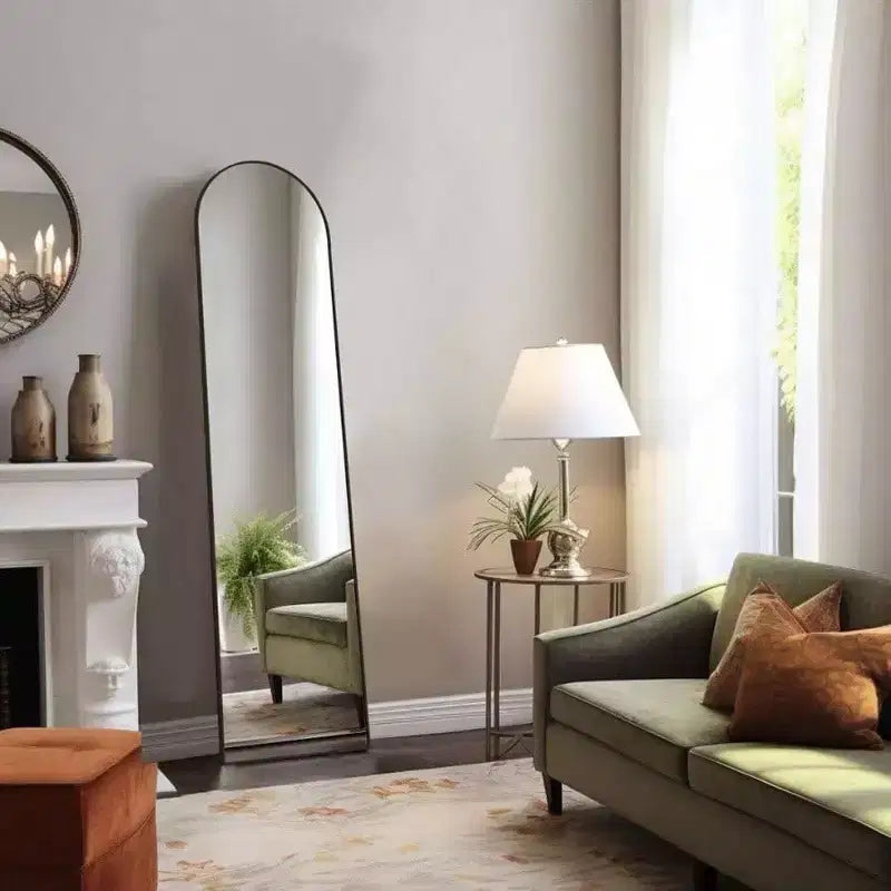 Miroir arqué noir, 150x40 cm pleine longueur. Cadre fin en aluminium à suspendre ou à poser dans la chambre ou le dressing