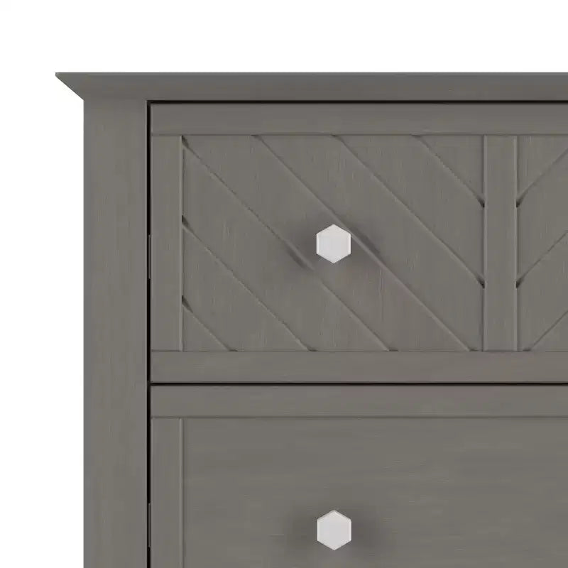 Commode 4 tiroirs Atwood de Child Craft pour chambre d'enfant ou d'adulte, grand espace de rangement, kit anti-basculement inclus pour éviter le basculement, non toxique, finition sécuritaire pour bébé