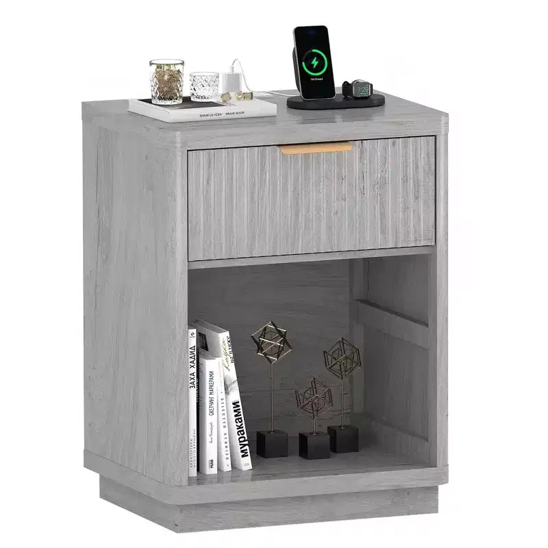 Table de chevet de ferme cannelée, table de nuit avec station de recharge et tiroirs, table de chevet moderne du milieu du siècle avec poignée en métal pour chambre à coucher ou bureau