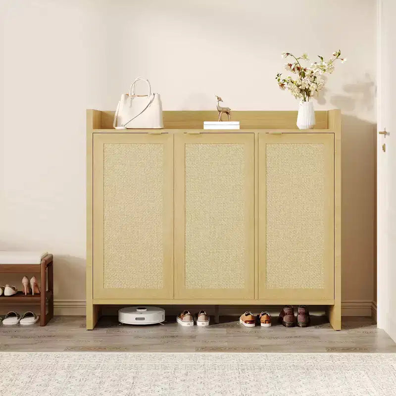 Meuble à chaussures en rotin, meuble de rangement pour chaussures en bois avec 3 portes et étagères réglables pour entrée, salon, couloir