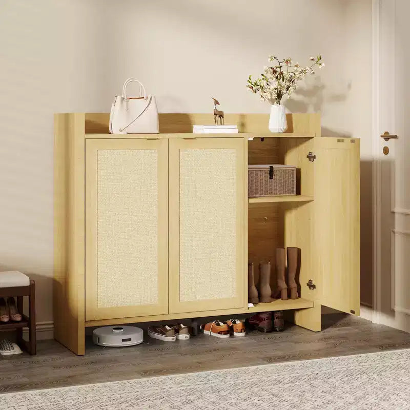 Meuble à chaussures en rotin, meuble de rangement pour chaussures en bois avec 3 portes et étagères réglables pour entrée, salon, couloir