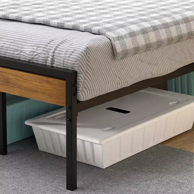 Cadre de lit plateforme en métal de ferme rustique, taille double, avec tête et pied de lit en bois, rangement sous le lit, lattes en bois robustes, silencieux