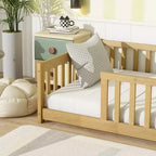 Lit au sol Montessori Bellemave double avec barrière de sécurité, lit plateforme pour enfants avec rambardes, cadre en bois massif, pour chambre d'enfant et de bébé