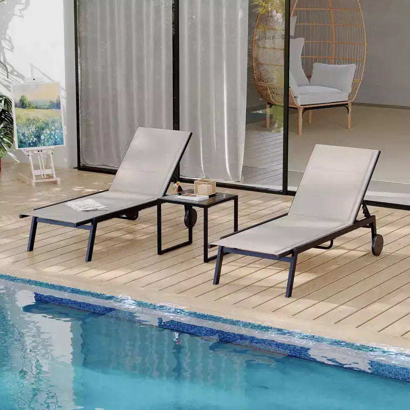 2 chaises longues de patio en textile avec table d'appoint, ensemble de chaises longues d'extérieur, chaise longue de piscine avec dossier réglable sur 5 niveaux, chaise de bronzage pour piscine, jardin, plage