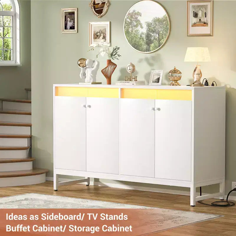 Buffet de rangement Besiost avec étagères réglables, Bar à café avec station de recharge, Lumière LED