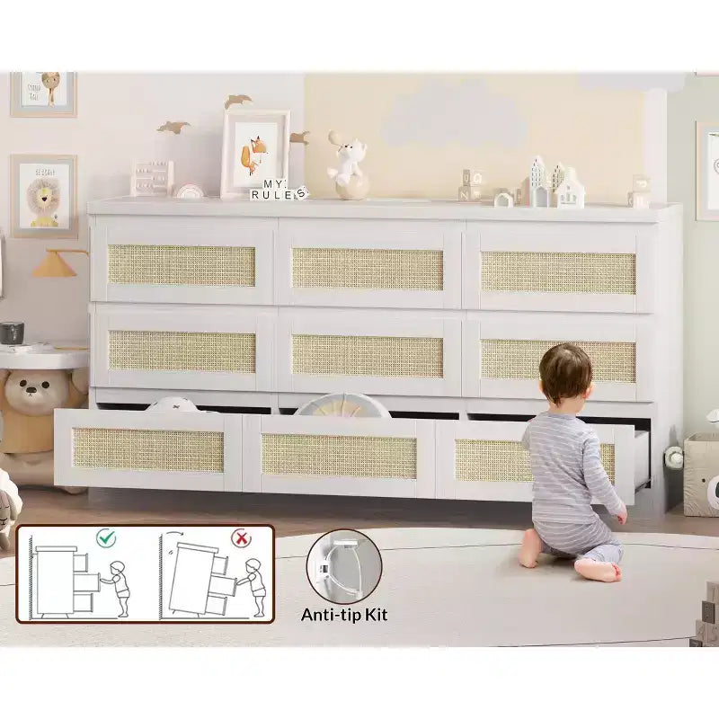 Commode 9 tiroirs en rotin avec station de recharge, commode de style rustique, grand organisateur de rangement pour chambre, salon, entrée