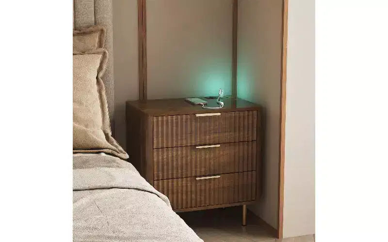 Table de chevet moderne TUYOHW avec station de charge et veilleuse à commande vocale, table d'appoint multi-rangements avec armoire de rangement pour chambre à coucher