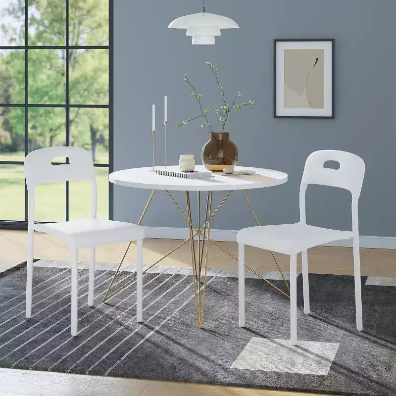 Lot de 2 chaises de salle à manger d'extérieur, chaises de cuisine empilables en plastique, pieds en acier, imperméables et résistantes aux taches, intérieur et extérieur