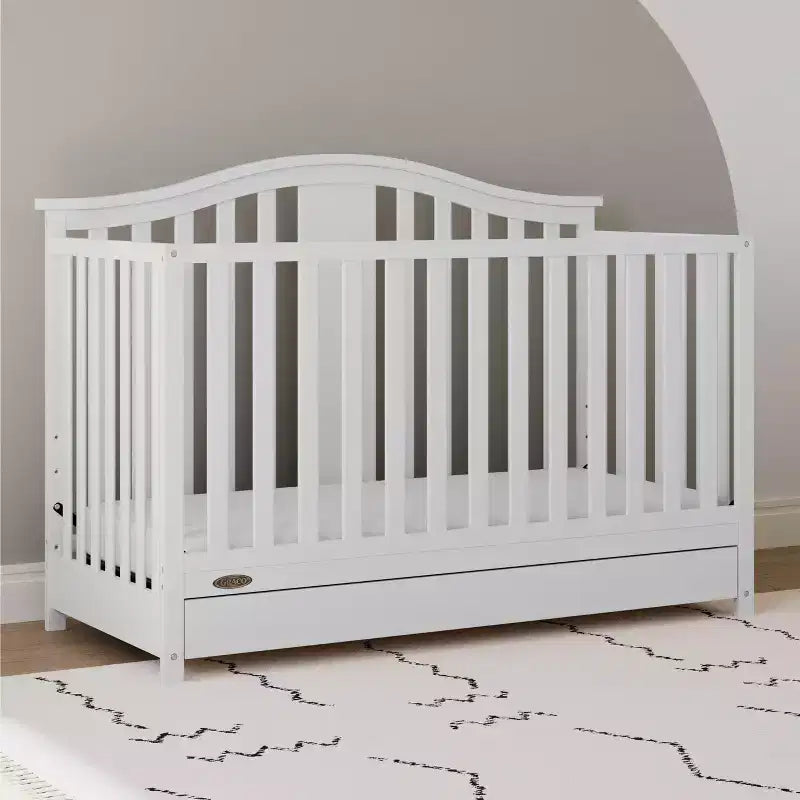 Lit de bébé convertible 4-en-1 Graco Solano avec tiroir