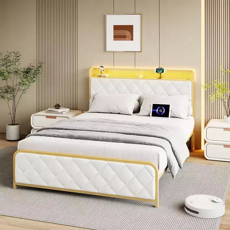 Cadre de lit King Size avec station de recharge, tête de lit et pied de lit rembourrés, cadre de lit plateforme King avec tête de lit de rangement, support à lattes métalliques, beige