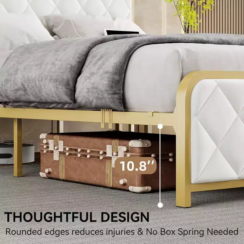 Cadre de lit King Size avec station de recharge, tête de lit et pied de lit rembourrés, cadre de lit plateforme King avec tête de lit de rangement, support à lattes métalliques, beige