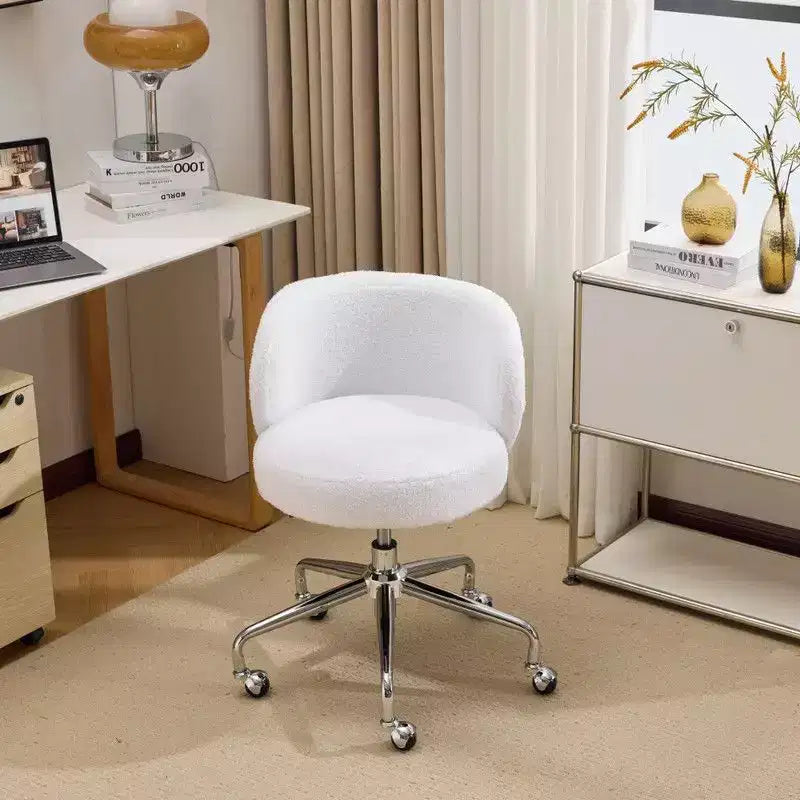 Chaise pivotante Karl Home Teddy pour bureau à roulettes réglable avec soutien pour le salon, blanche