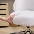 Chaise pivotante Karl Home Teddy pour bureau à roulettes réglable avec soutien pour le salon, blanche