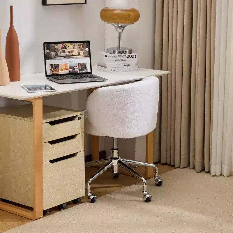 Chaise pivotante Karl Home Teddy pour bureau à roulettes réglable avec soutien pour le salon, blanche