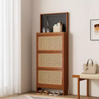 Meuble à chaussures TUYOHW en noyer et rotin avec 3 tiroirs basculants et panneau perforé, meuble de rangement étroit de 65 cm de haut pour entrée avec dispositif anti-basculement
