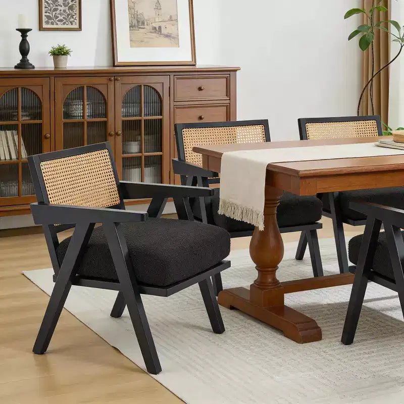 Fauteuil de ferme en bois avec accoudoirs, dossier en rotin et coussin en lin pour salon, chambre à coucher