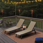 Lot de 2 chaises longues de patio Acekool avec table d'appoint, ensemble de chaises longues d'extérieur inclinables réglables avec roues, pour piscine, jardin, cour, marron