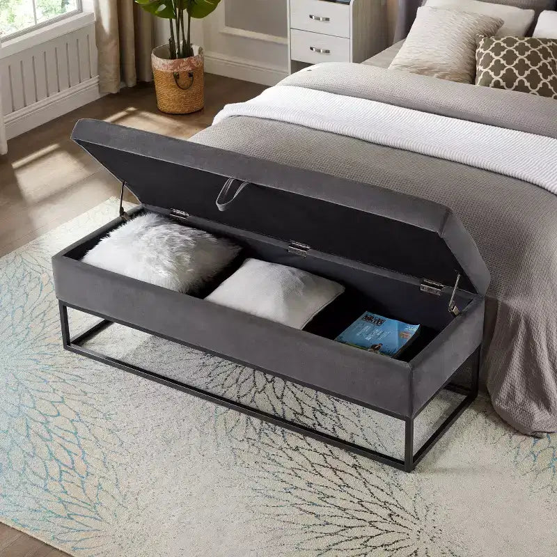 Banc de rangement Okak 58.6 avec base en métal et grand espace de rangement, banc d'entrée capitonné, banc de bout de lit pour salon, chambre à coucher
