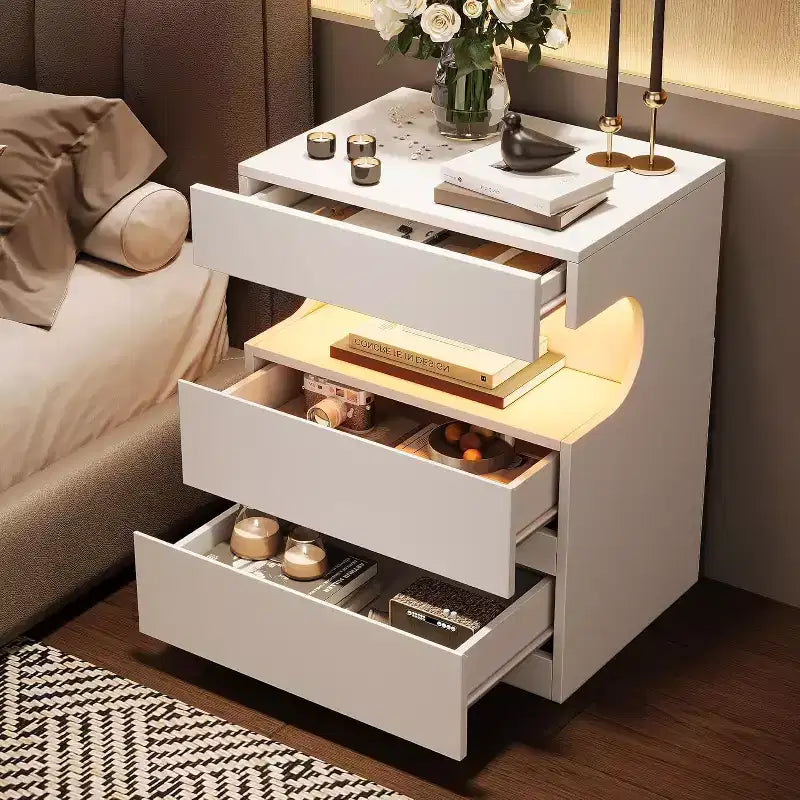 Table de chevet LED intelligente avec contrôle par application | 3 tiroirs et étagère en U | Station de charge USB/CA | Table de chevet moderne blanche pour chambre à coucher
