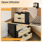 Table de chevet rustique avec 3 tiroirs en rotin. Table d'appoint/de milieu avec pieds en métal. Noir et chêne