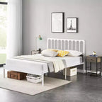 Cadre de lit plateforme Queen avec tête de lit, construction en métal robuste, rangement sous le lit de 12,6 pouces, lattes solides, silencieux, pas besoin de sommier tapissier, blanc