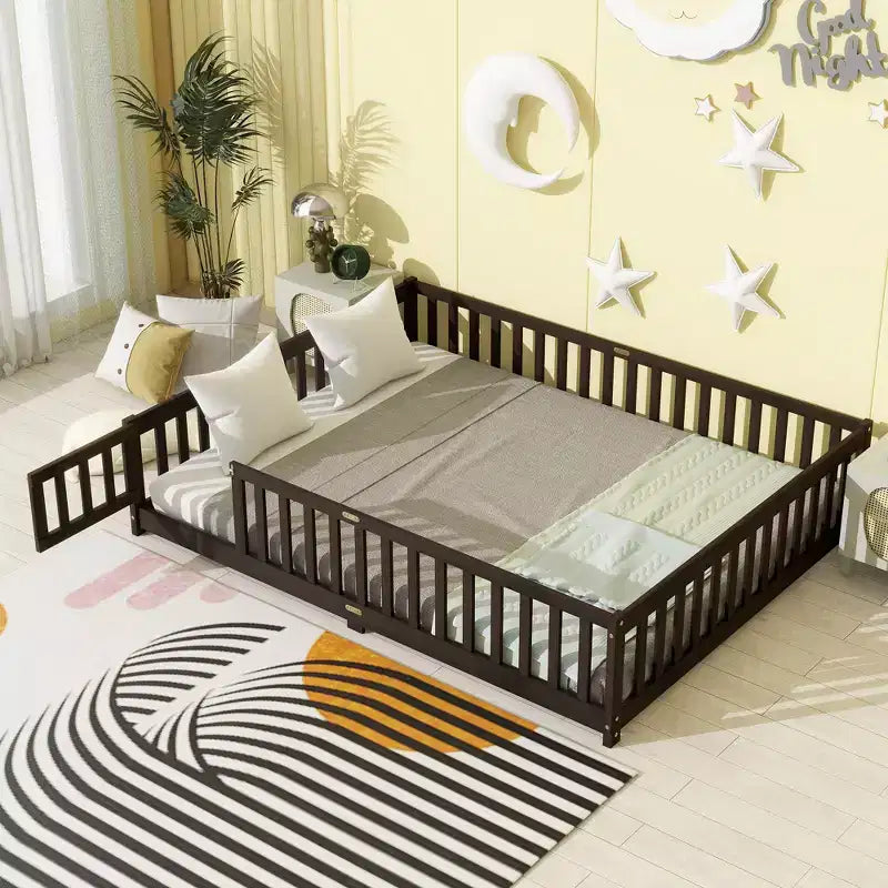 Bed Queen Size with Fence and Door, Solid Rubberwood Frame, Safety Guardrail, Large Ground Bed with Enclosure and Gate