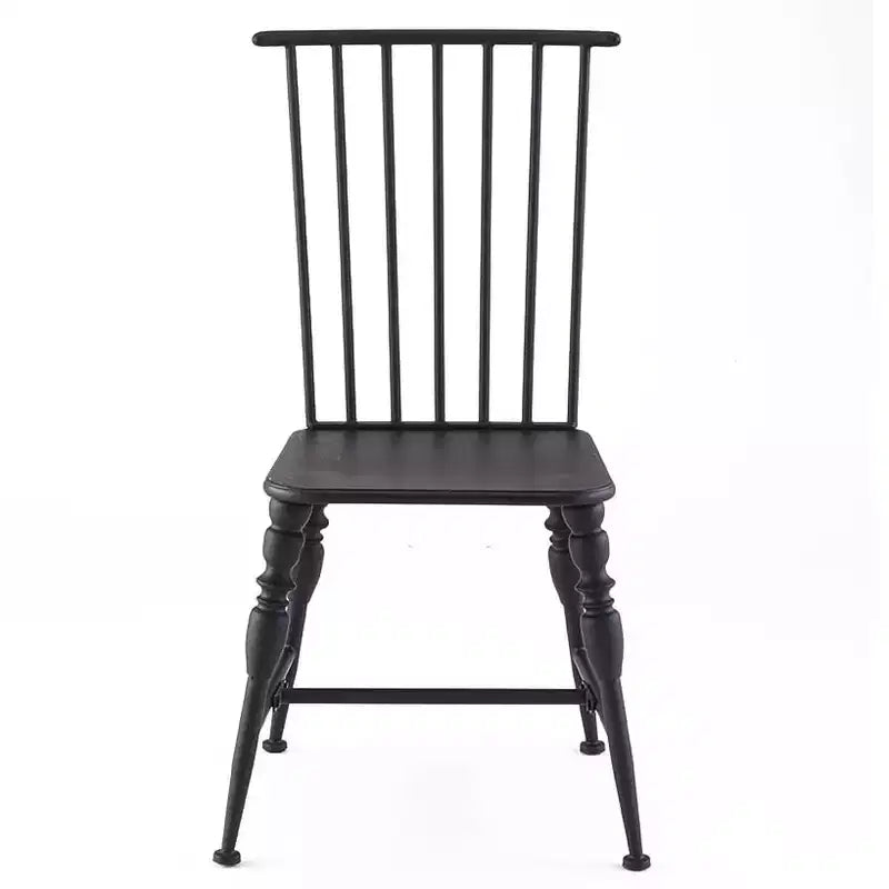 Chaises ou tables à pieds en fuseau de la collection Lakeside -