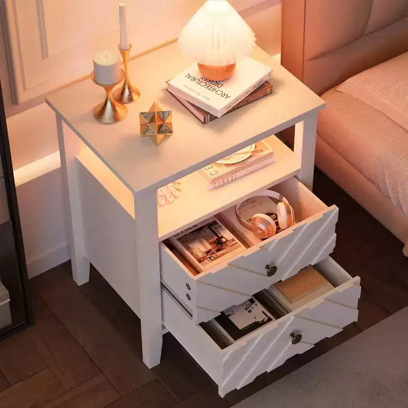 Table de chevet LED avec 2 tiroirs - Table de chevet de style ferme avec design en V pour chambre à coucher