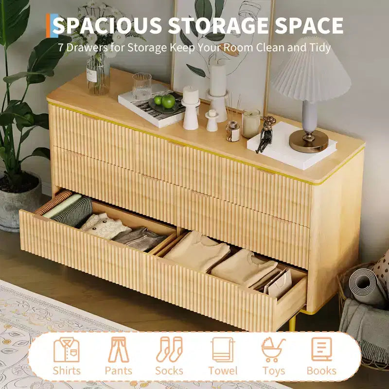 Commode à 7 tiroirs pour chambre à coucher, commode cannelée en bois, meuble de rangement, support TV au design incurvé avec poignées métalliques dorées pour le salon