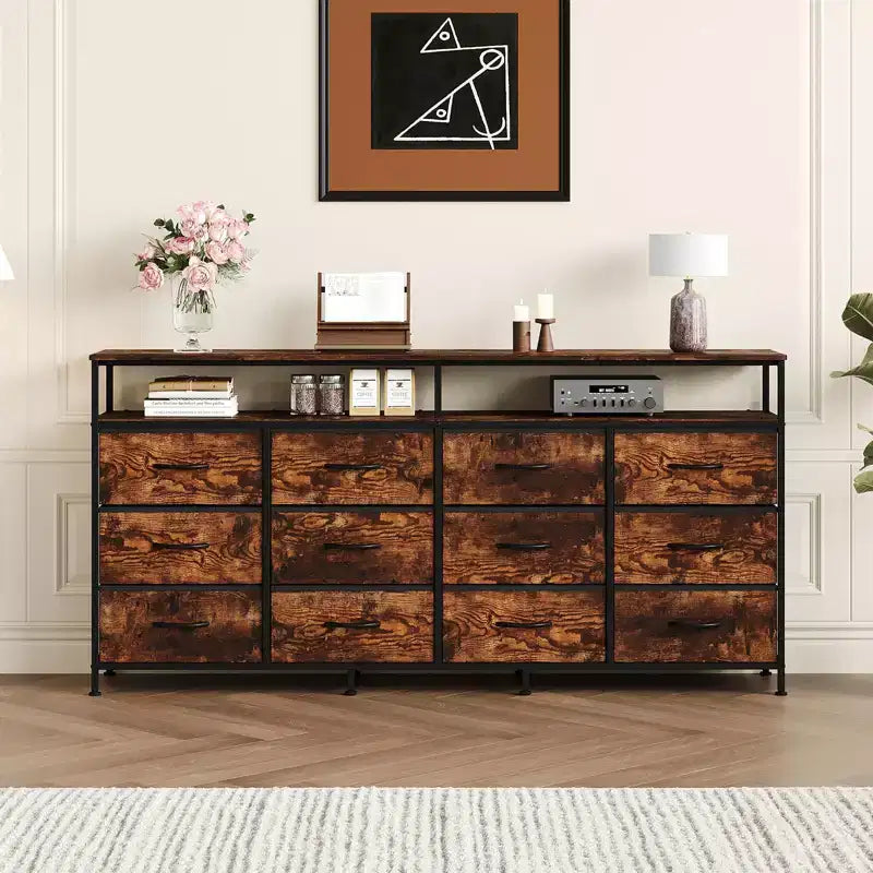 Commode longue de 63 po avec 12 tiroirs, meuble TV pour téléviseurs de 55/65/70 po, meuble TV commode en tissu pour chambre à coucher et salon, commode avec étagères ouvertes