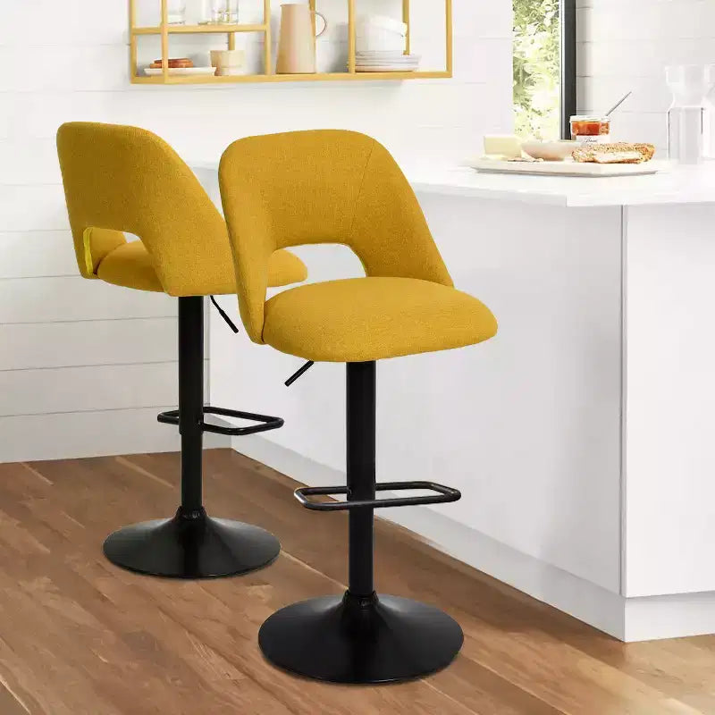 Lot de 2 tabourets de bar pivotants réglables, tabourets de comptoir rembourrés de 61 à 81 cm de hauteur avec dossiers et base noire - Panipeachy