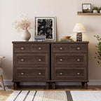 Commode vintage en bois à 4 tiroirs avec poignées sculptées et pieds fuselés, grand meuble de rangement à tiroirs pour chambre, salon et entrée