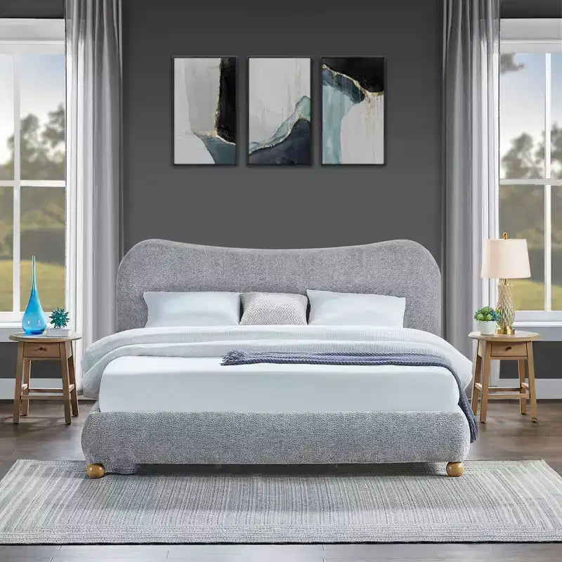 Lit plateforme contemporain Queen Size GDFStudio Lunara rembourré avec pieds coniques