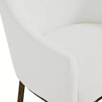 Table de salle à manger Yvanna 7 pièces de Christopher Knight Home de style industriel chic, en pierre frittée forgée à la main, avec chaises de salle à manger rembourrées à accoudoirs.