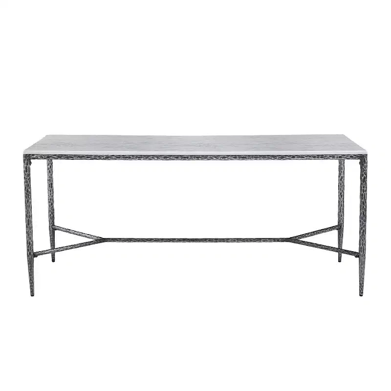 Table de salle à manger Yvanna 7 pièces de Christopher Knight Home de style industriel chic, en pierre frittée forgée à la main, avec chaises de salle à manger rembourrées à accoudoirs.