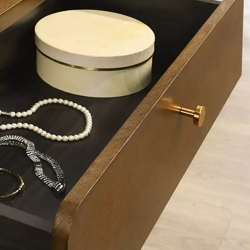 Table de chevet en bois Eldren de Roundhill Furniture avec cadre en bois d'hévéa massif, finition noyer