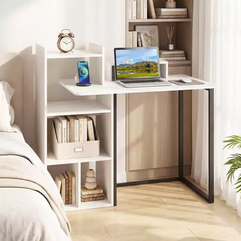 Bureau informatique Costway avec station de charge 43,5" Bureau d'étude avec support d'écran ergonomique Blanc et Noir