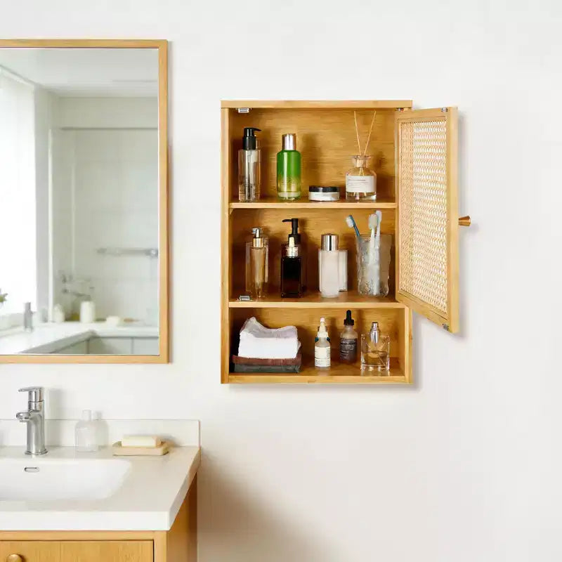 Meuble de salle de bain mural en bambou avec portes en rotin, armoire à pharmacie avec étagère réglable et organisateur peu encombrant, bois naturel/noir/blanc