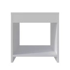 Cette table de chevet Anegam avec rangement ouvert, blanche, allie style contemporain et solutions de rangement astucieuses, créant un meuble peu encombrant.