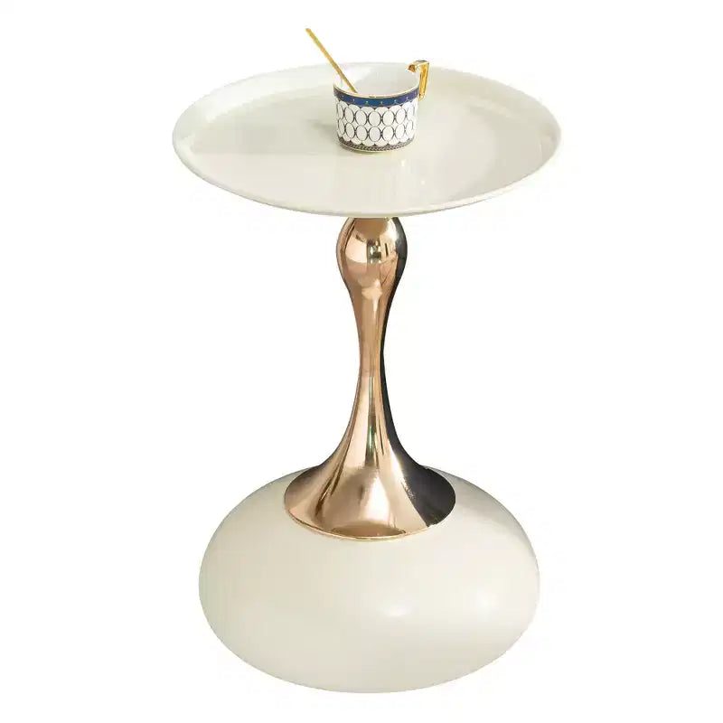 Table d'appoint ronde en métal blanc, petite table basse avec finition dorée, table d'appoint compacte pour petits espaces de vie