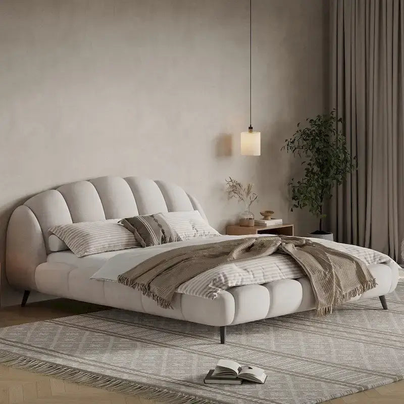 Lit plateforme King Size en chenille, design coquillage